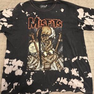 Black and White Short Sleeve Tee with Distressed Design